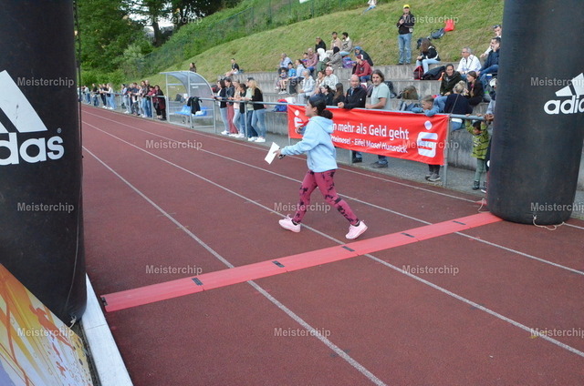 19-23-12_ | Meisterchip Fotoshop - Realisiert mit Pictrs.com