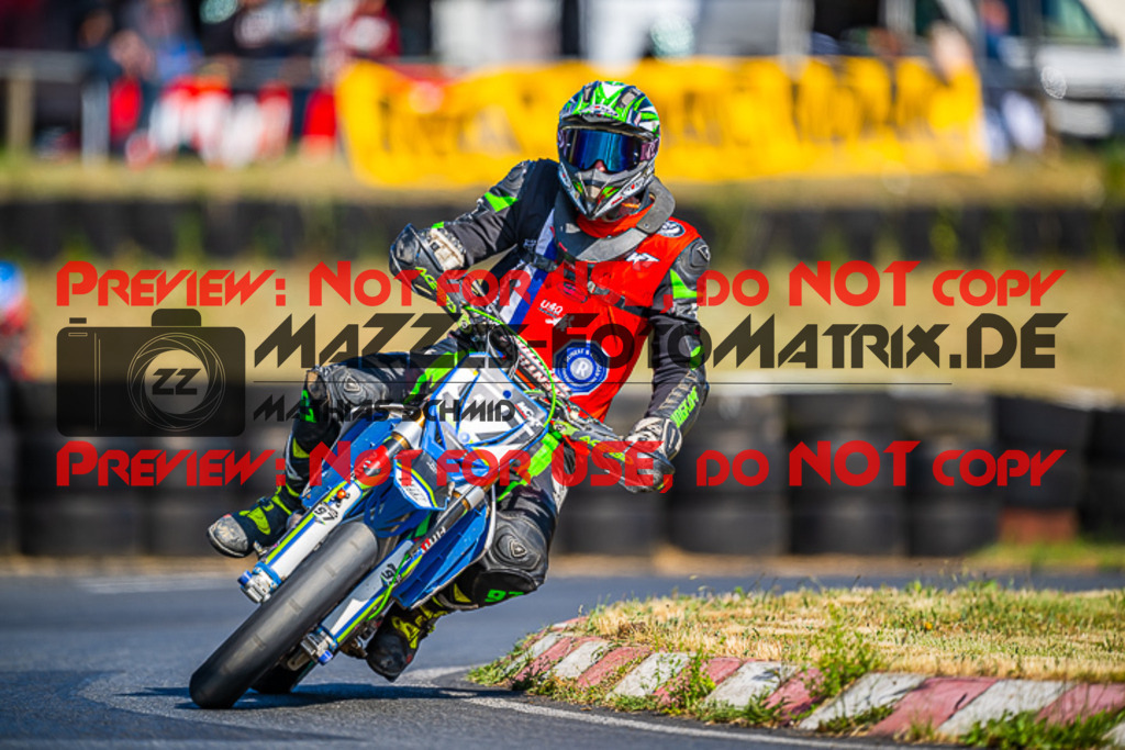 MaZZes_FotoMatrix_220529_6020 | Fotograf Mathias Schmid
Sportfotograf,
Eventfotograf,
Hochzeitsfotograf,
Portraitfotograf