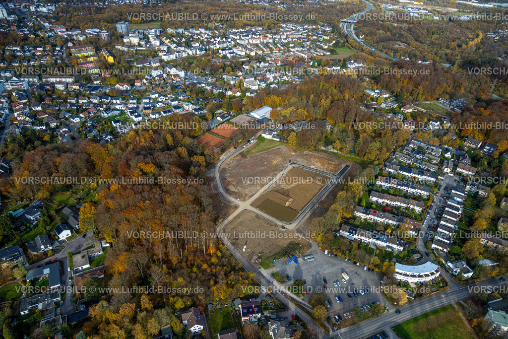 Hagen251102064 | Luftbild, Reihenhaus-Wohnsiedlung Mallnitzer Straße und Marktplatz, Baustelle ehemaliger Lohesportplatz für Wohnhäuser Neubau, Emst, Hagen, Ruhrgebiet, Nordrhein-Westfalen, Deutschland