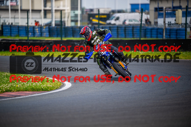 MaZZes_FotoMatrix_240621_6021986_9910 | GRUEN