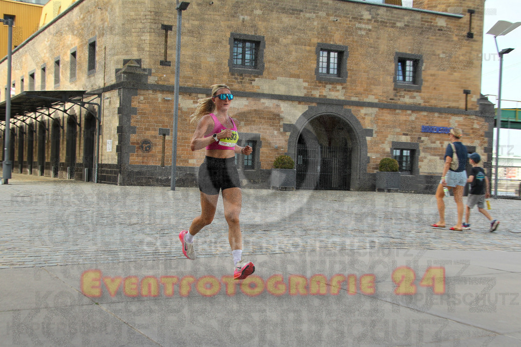 250920_1513_EV4_8254 | Sportfotografie im Rhein-Sieg Kreis, Köln, Bonn, NRW, Rheinland Pfalz, Hessen, etc. Unser Tätigkeitsfeld umfasst den Laufsport vom Volkslauf über den Marathon, Duathlon, Triathon bis zum Ultralauf wie Kölnpfad Ultra oder Schindertrail.