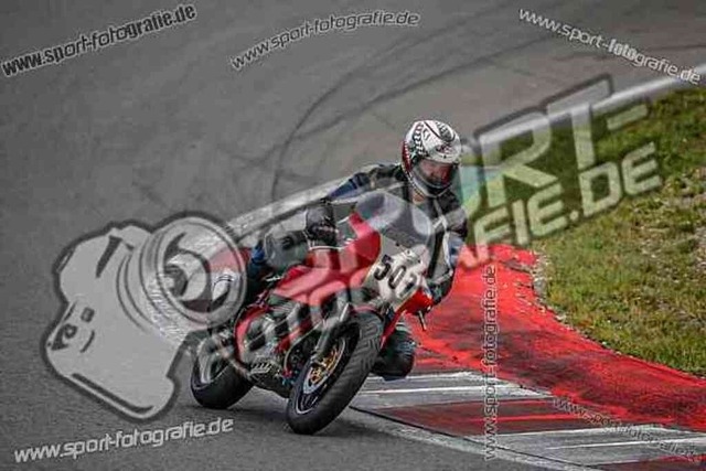 pubi9701 | Professionelle Fotos von Sportveranstaltungen, aber auch Hochzeiten und anderen Events. - Realisiert mit Pictrs.com