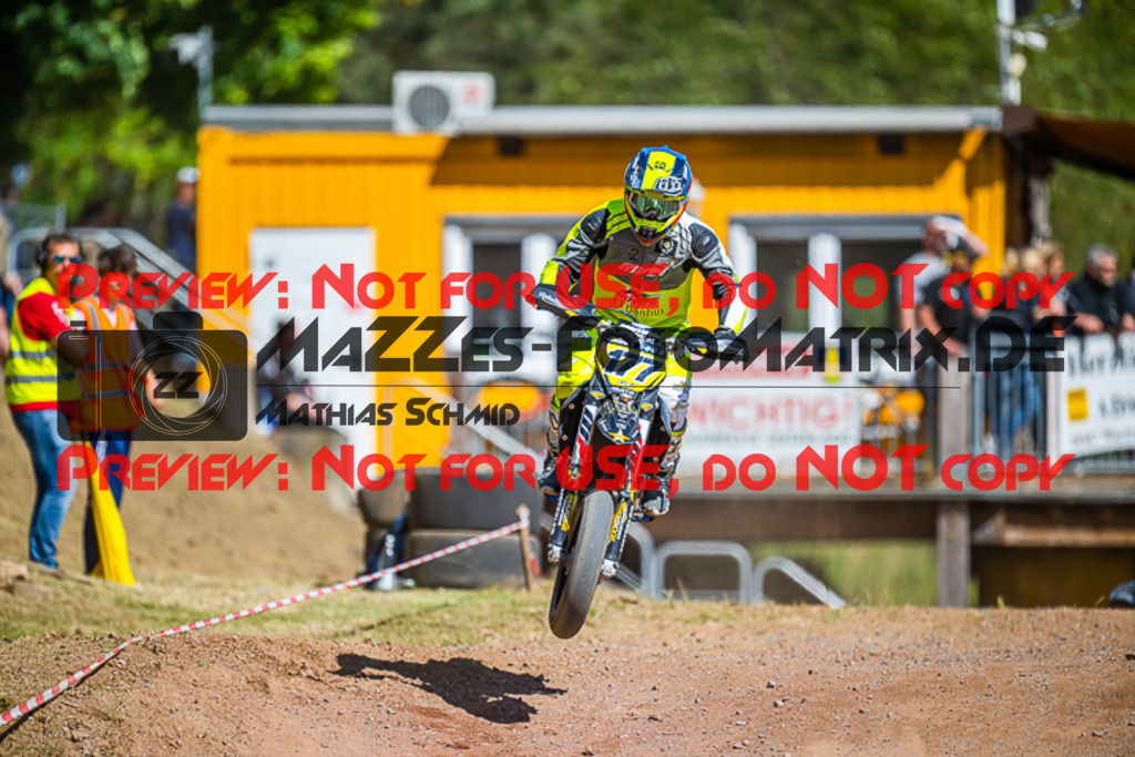 MaZZes_FotoMatrix_220529_0142 | Fotograf Mathias Schmid
Sportfotograf,
Eventfotograf,
Hochzeitsfotograf,
Portraitfotograf