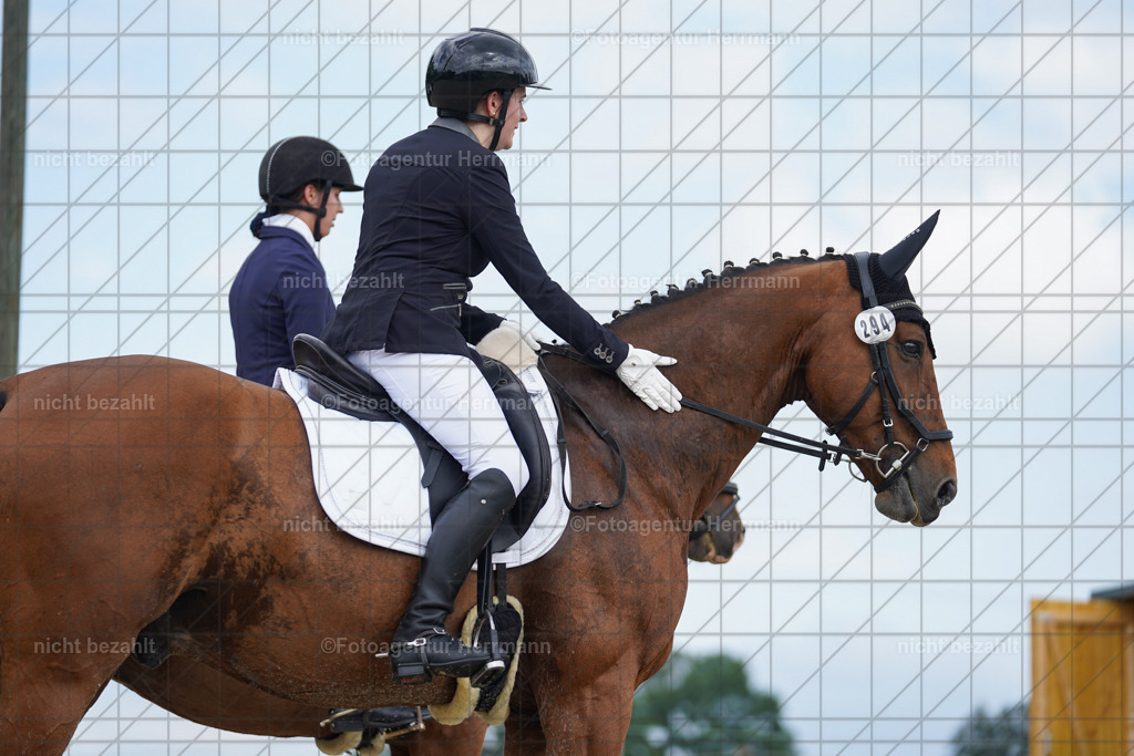 20230826-FAH05175 | Forstinning, 2023, Dressurturnier, Turniersportbilder, Turnierfotografen Bayern, Fotoagentur Herrmann, Reitsportfotografie, Turnierbilder