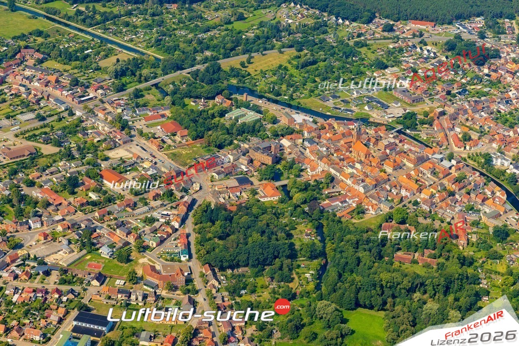 Luftbild Grabow - Die Luftaufnahme wurde 2025 vom UL-Flugzeug heraus erstellt ( keine Drohne ) - Hochauflösende Luftaufnahme - für professionelle Ausdrucke geeignet. Die Geschenkidee !Hier alle&nbsp;Infos zur Lizenzierung der LuftaufnahmeWir fliegen auch dieses Jahr wieder in Ihre Region um Luftbilder zu erstellen.- Luftbild anfragen