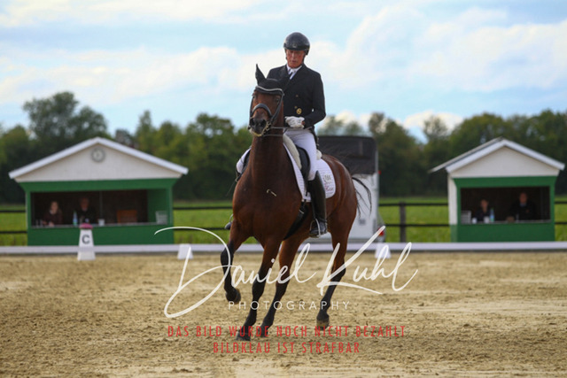 DKP44784 | Turniersportfotografie; Pferdefotografie; Dressurfotografie