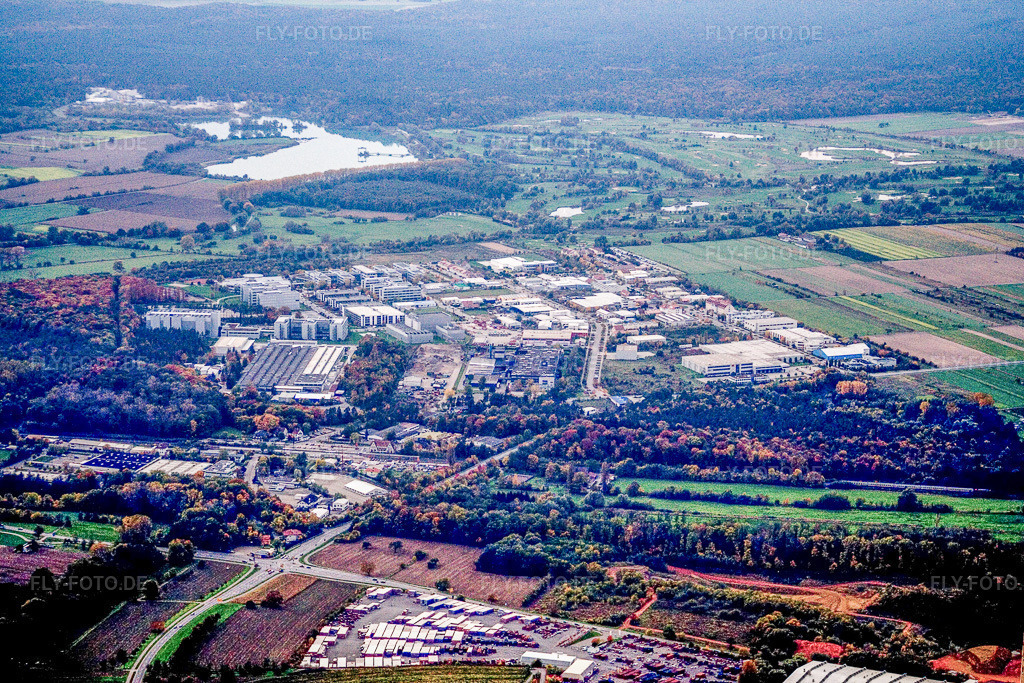 Luftbild: Industriegebiet Lanzstraße von Osten im Ortsteil Rot in St. Leon-Rot im Bundesland Baden-Württemberg in Deutschland.Foto: IMG_14194.jpg vom 12.10.2008 durch Werner Riehm/FLY-FOTO.deAuflösung des Originals: 3456 x 2304 px