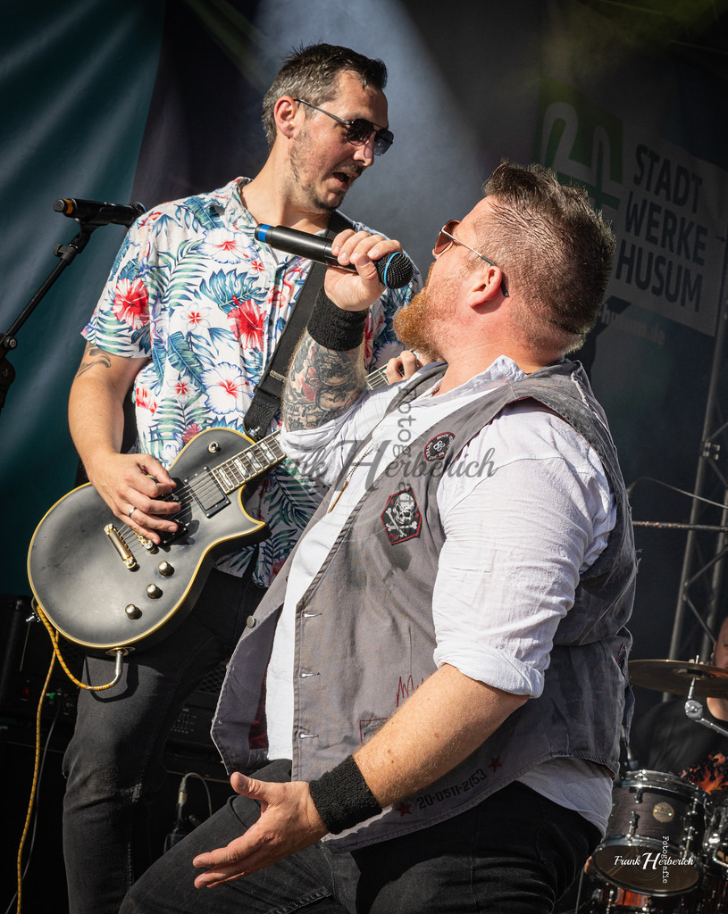 Violand | Frank Herberich Fotografie, Frank Herberich, Fotografie, Hochzeit, Portrait, St. Peter Ording, Ording, Westerhever, Nordsee, Frank Fotografie, Hardheim,  Odenwald,Walldürn, Band,Eventfotografie - Realisiert mit Pictrs.com
