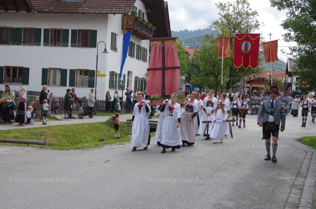 IMGP6479 | fotografiert von Axel PollmannLeonhardi Wallfahrt Benediktbeuern und Murnau, Fronleichnam, Fasching, Landschaft im Loisachtal und Benediktbeuern  - Realisiert mit Pictrs.com