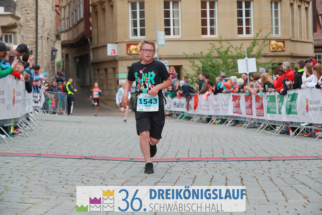 Stadtwerke Schüler und Jugendlauf 1,7km | 3koenigslauf 2022 Stadtwerke Schüler und Jugenlauf 1,7km - Realisiert mit Pictrs.com