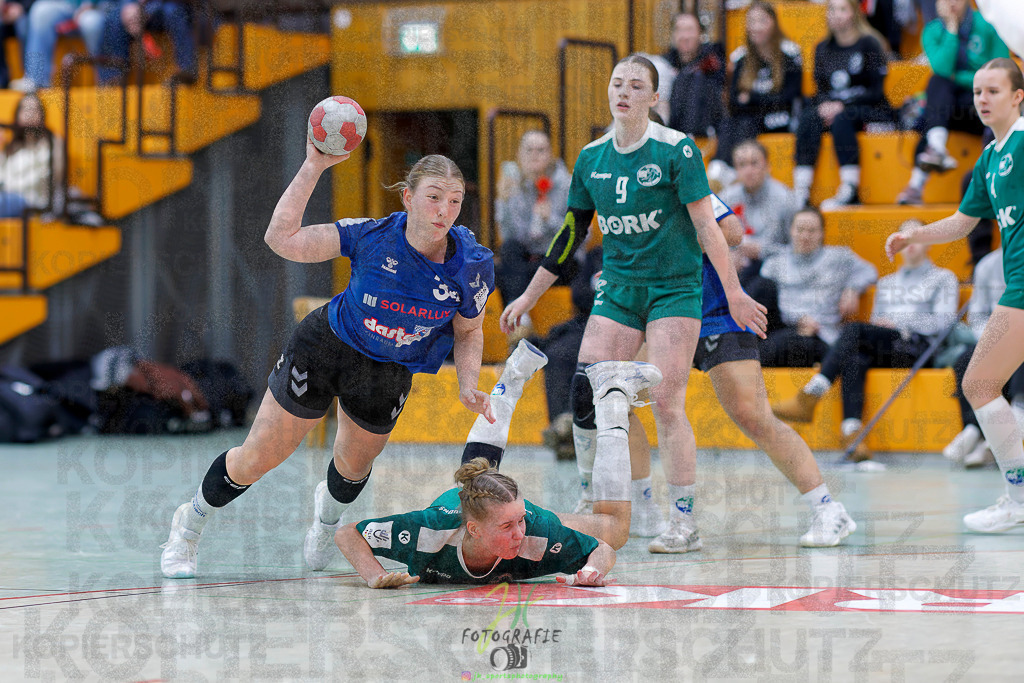 Jugenbundesliga wJB; HSG Kleenheim/Langgöns - SG Kappelwindeck/Steinbach | Jugenbundesliga wJB; HSG Kleenheim/Langgöns - SG Kappelwindeck/Steinbach am 23.11.2025 in Oberkleen (Weidig-Halle)Photo © 2025 - Jörg Heinrich - Realisiert mit Pictrs.com