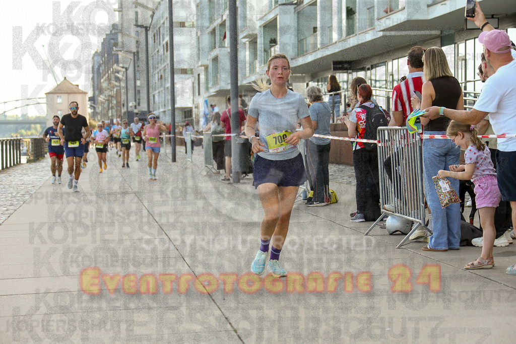 250920_1450_EX1_7806 | Sportfotografie im Rhein-Sieg Kreis, Köln, Bonn, NRW, Rheinland Pfalz, Hessen, etc. Unser Tätigkeitsfeld umfasst den Laufsport vom Volkslauf über den Marathon, Duathlon, Triathon bis zum Ultralauf wie Kölnpfad Ultra oder Schindertrail.
