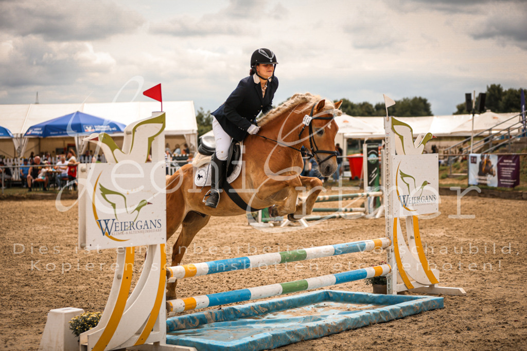 06.SoSpWB00189 | Leoni Ertmer Photography - Realisiert mit Pictrs.com