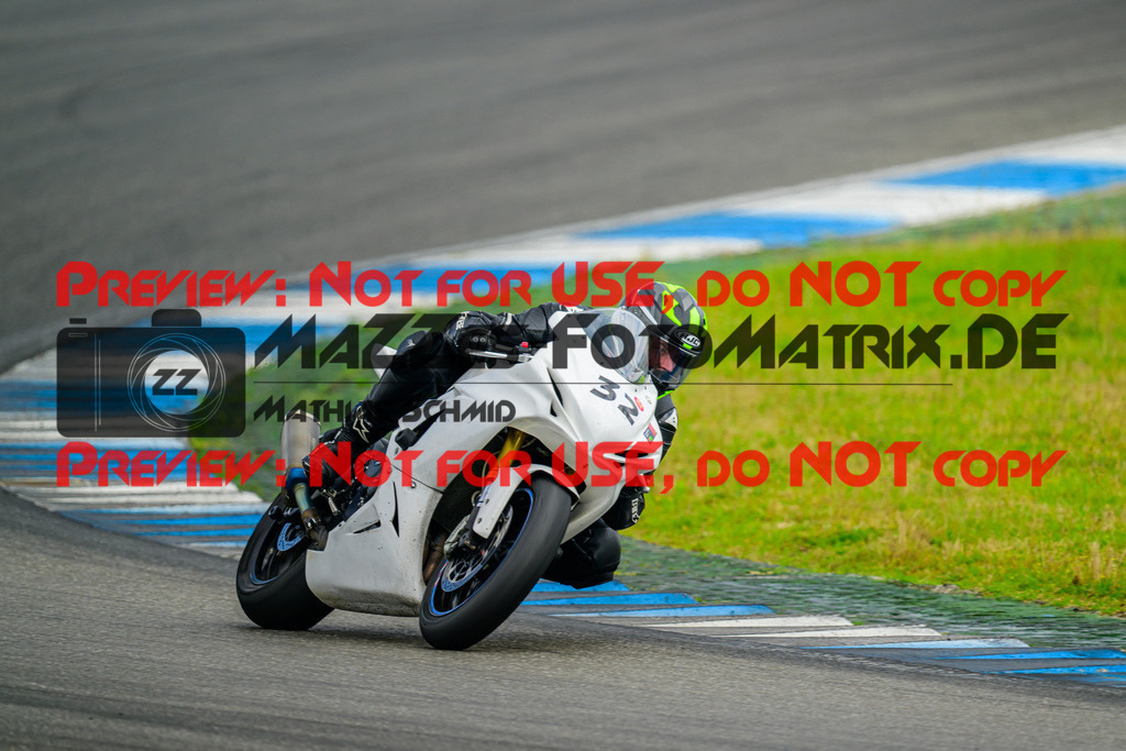 MaZZes_FotoMatrix_240615_6007705_7408 | ROT