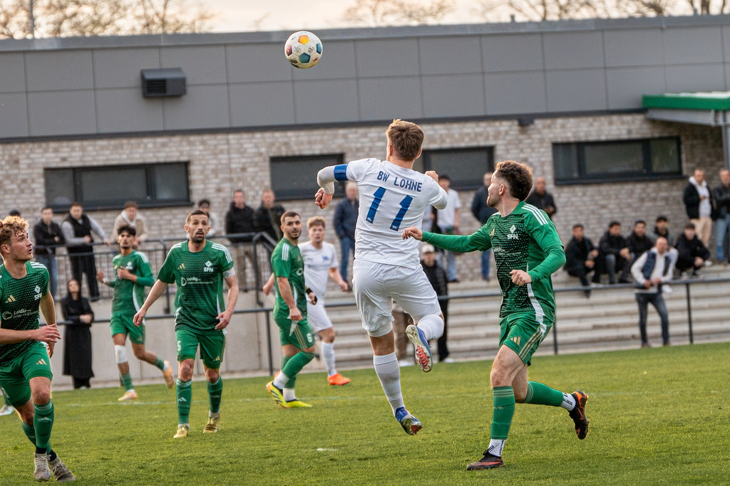 Fußball I Herren I Saison 2025-2026 I Landesliga Weser-Ems I 23. Spieltag I SFN Vechta - BW Lohne II I 01401 | jns.sportfotos - Realisiert mit Pictrs.com