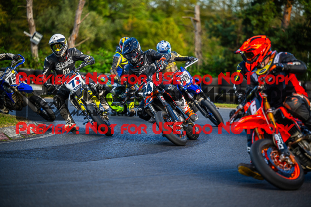 MaZZes_FotoMatrix_230916_8772 | S4