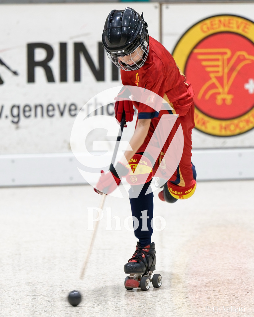 U13  - Geneve RHC v HC Munsingen W  |  during the U13  match between Geneve RHC and HC Munsingen W  at Centre sportif de la queue d'arve in Geneve, Switzerland