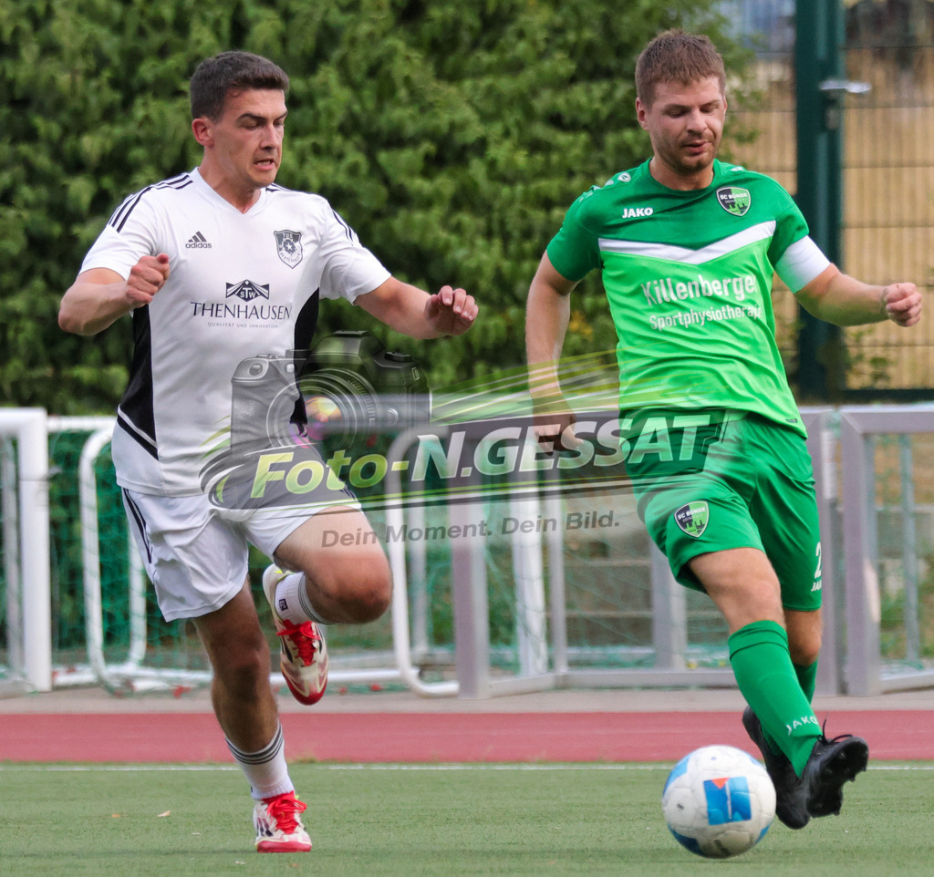 SC Bünde - TuS Bexterhagen | Auf dem Bild zu sehen: grün SC Bünde: ; weiß TuS Bexterhagen:  SC Bünde, TuS Bexterhagen, Saison 26/27, Testspiel, Hunnebrock, Deutschland - Realisiert mit Pictrs.com