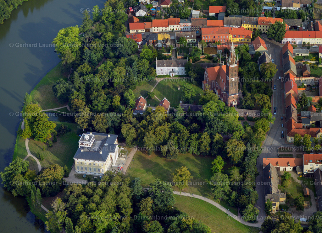 3293837 | Schloss Wörlitz und St. Petri-Kirche, Wörlitz