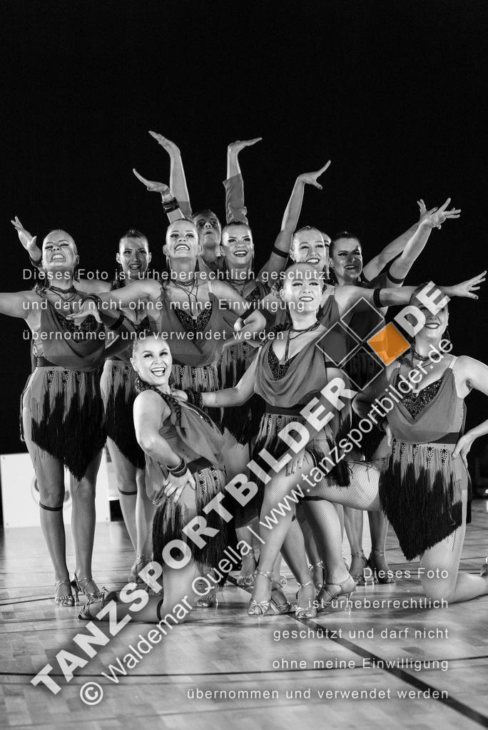 20250504-01493 | Hier finden Sie Tanz Bilder vom Latein und Standard Formationen tanzen. Sportbilder vom Tanzsport. Schöne Fotos und von Weltmeisterschaft, Europameisterschaft, Bundesliga, Regionalliga, Oberliga und Landesliga sowie von GOC Stuttgart, DanceComp, WM Bremen