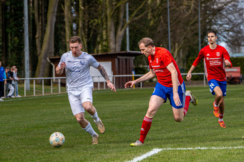 Fußball I Herren I Saison 2025-2026 I Halbfinale Kreispokal VEC I  BW Langförden - TV Dinklage II I 18821 | jns.sportfotos - Realisiert mit Pictrs.com