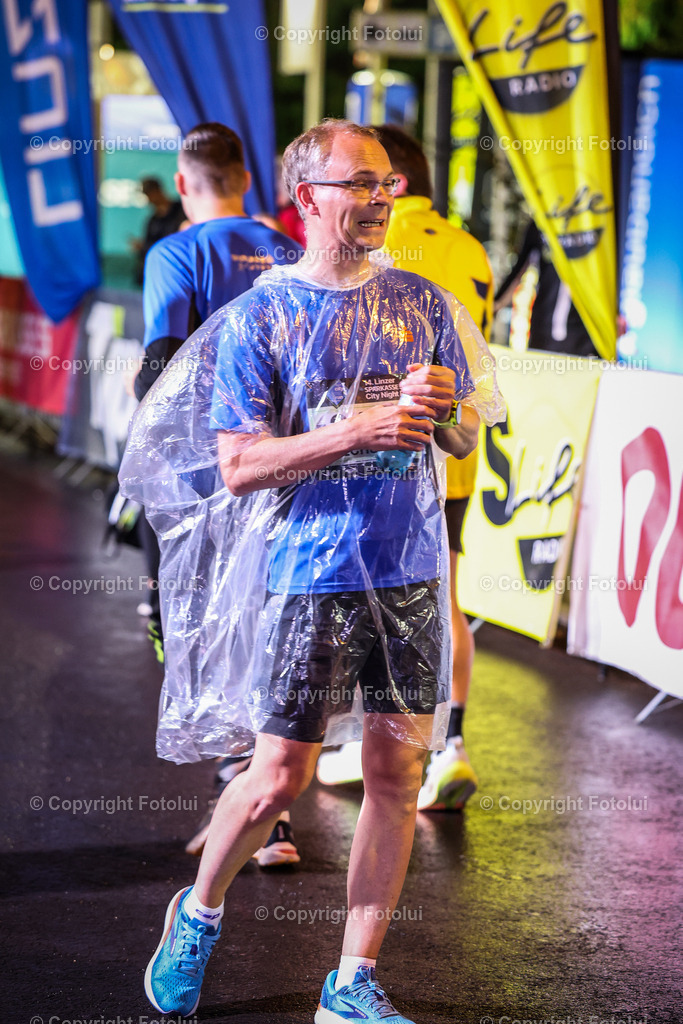 A-BINDER_20250925_0030 | LINZ, AUSTRIA,25.Sept.25 - NIGHT RUN LINZ. Image shows Photo: Sportmediapics.com/ Manfred Binder