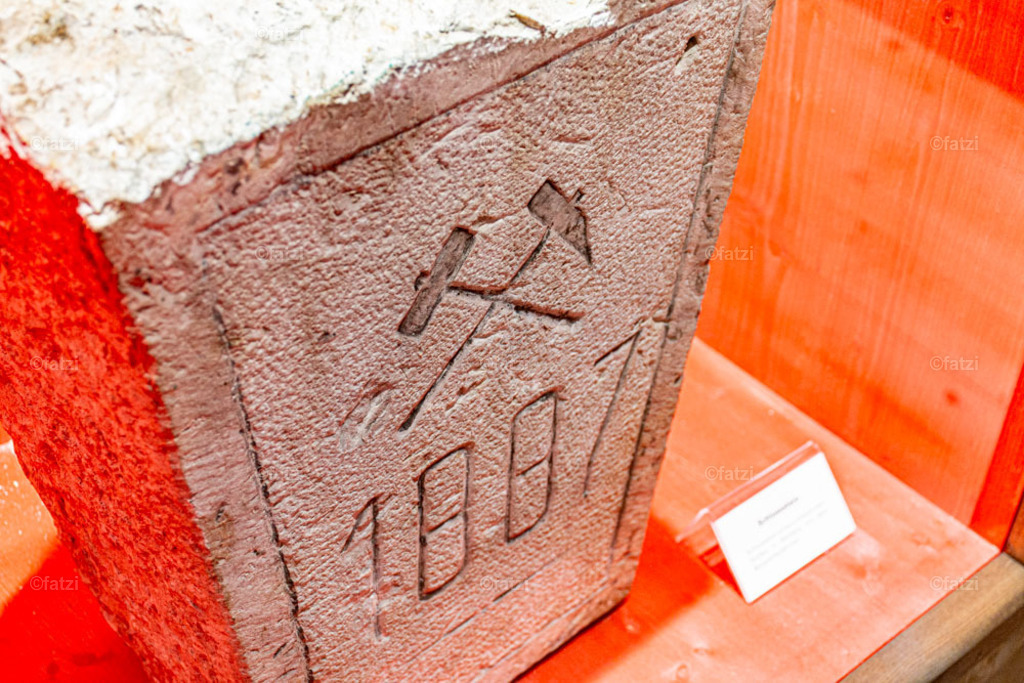 Bergbau-Museum Innen _fatzi_20230908-154816 | Fatzi Bilder-Archiv! 
Die Bilder sind für private Nutzung lizenzfrei. Die kommerzielle Nutzung ist möglich und erwünscht, jedoch bitte ich um vorherige Kontaktaufnahme per E-Mail (info@fatzi.at) oder unter +43 650 7828269 - Realisiert mit Pictrs.com