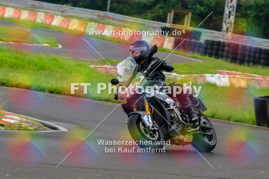 VBK-6547 | Hier findet Ihr Bilder von Touristenfahrten auf der Nürburgring Nordschleife oder von anderen Veranstaltungen die ich besucht habe. Viel Spass beim Durch Schauen 