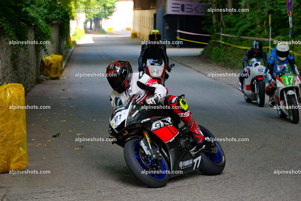 P1015536 | Erleben Sie atemberaubende, hochqualitative Fotos Ihrer Fahrt entlang der malerischen Alpenstraßen. Besuchen Sie alpineshots.com, um professionelle Aufnahmen Ihrer unvergesslichen Reise zu finden und zu kaufen - Realisiert mit Pictrs.com