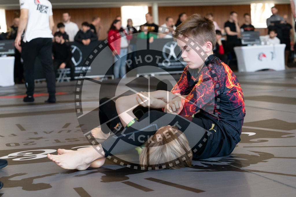 20250329PBB0854 | Fighters compete during the International Luta Livre (ILLCS) Germany IX Spring 2025 Competition spring on March 29, 2025 in Hannover, Germany.© Chiara Dazi