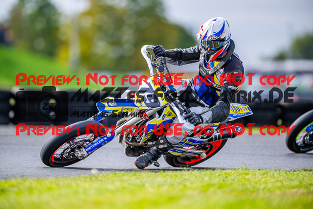 MaZZes_FotoMatrix_231001_4715 | S4