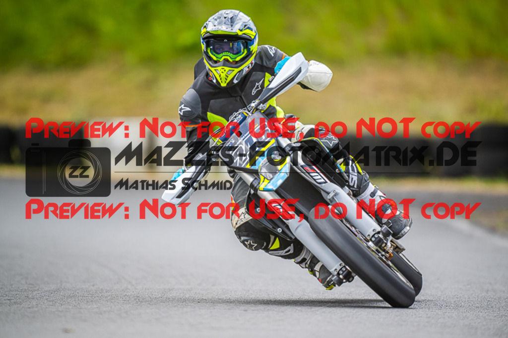 MaZZes_FotoMatrix_220528_9418 | Fotograf Mathias Schmid
Sportfotograf,
Eventfotograf,
Hochzeitsfotograf,
Portraitfotograf