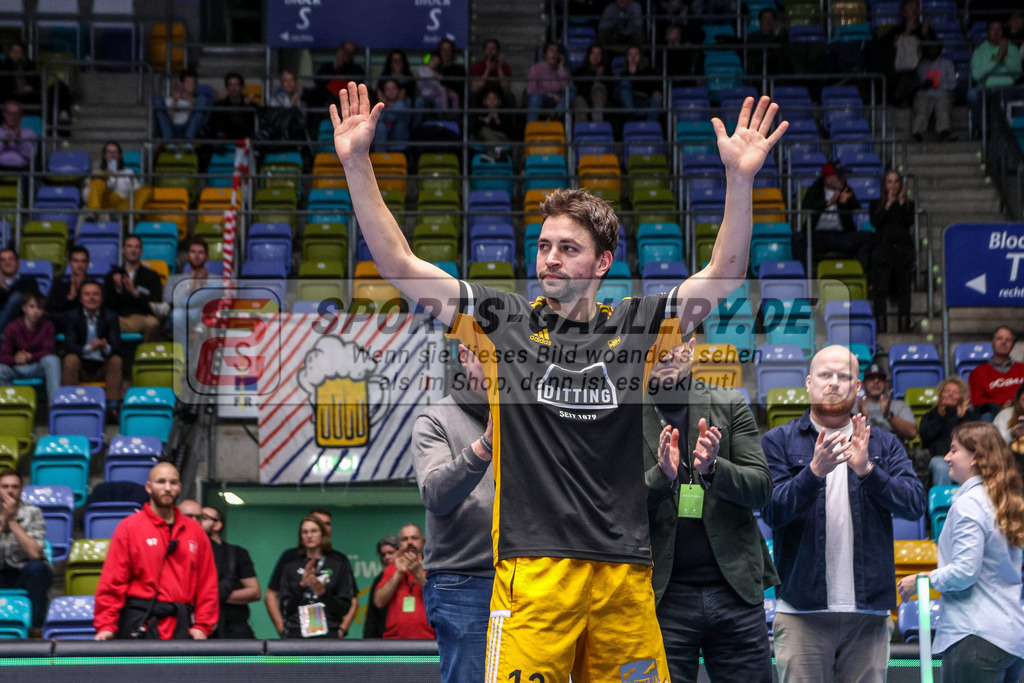 MJ_20230204-HTHC-Alster-Finale M-36 | Tobias Hauke (Harvestehuder THC #13), Harvestehuder THC - Der Club an der Alster am 5.2.2023 in der Ballsporthalle, Frankfurt am Main