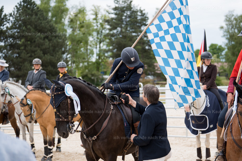 WE_sonntag_Stoib_Siegerehrung_PI2025_3377 | Pferd International München 2025