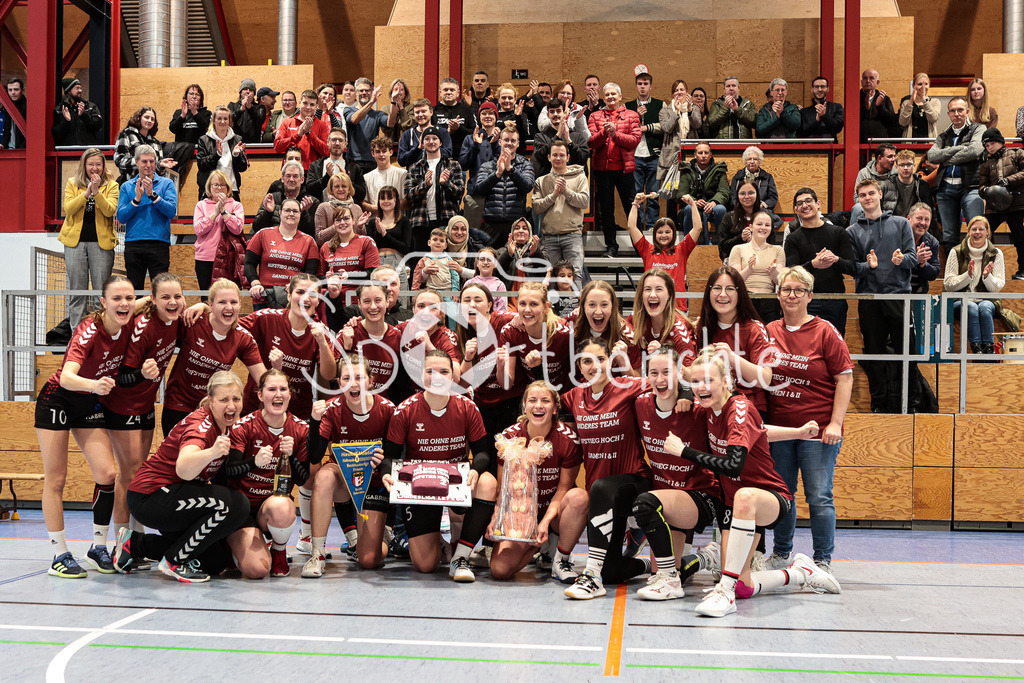 Kissinger SC - TSV Aichach | Professionelle Sportfotos aus den Bereichen Fußball, Eishockey, Handball und vieles mehr. Ob Sieg oder Niederlage