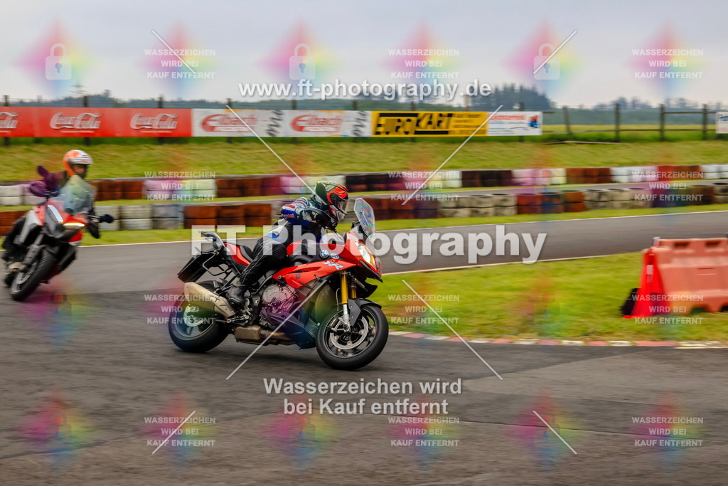 OBK-5211 | Hier findet Ihr Bilder von Touristenfahrten auf der Nürburgring Nordschleife oder von anderen Veranstaltungen die ich besucht habe. Viel Spass beim Durch Schauen 