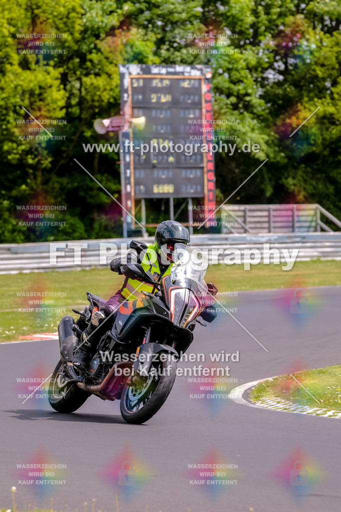 MotoTeamVBK-21039 | Hier findet Ihr Bilder von Touristenfahrten auf der Nürburgring Nordschleife oder von anderen Veranstaltungen die ich besucht habe. Viel Spass beim Durch Schauen 