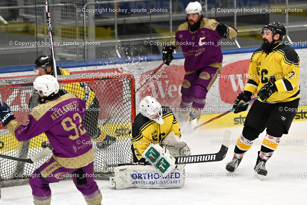 EC Kellerberg vs. EC Arnoldstein | #92 Klemenz Florian EC Kellerberg, #31 Frank Patrick EC Kellerberg, #7 Sporer Patrick EC Arnoldstein, EC Kellerberg vs. EC Arnoldstein, EC Kellerberg vs. EC Arnoldstein am 31.01.2025 in Villach (Stadthalle Villach), Austria, (Photo by Bernd Stefan)