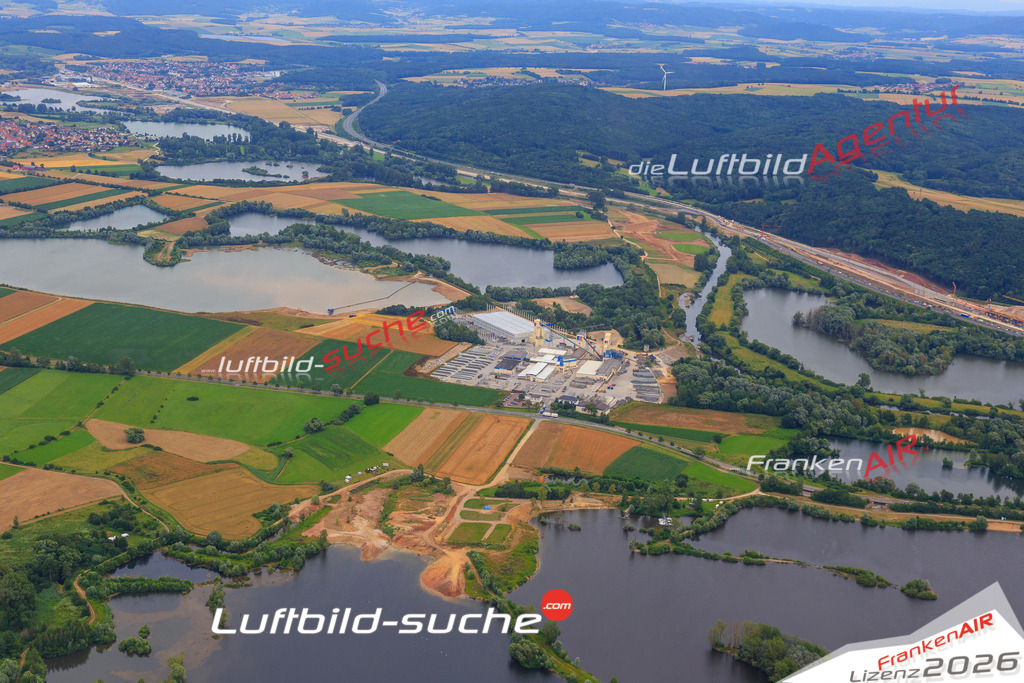 Die Luftaufnahme der Stadt Bischberg wurde vom UL-Flugzeug heraus erstellt ( keine Drohne )- hohe Auflösung für beste Qualität