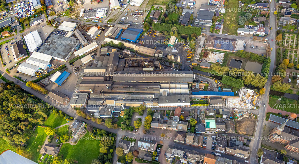 Isselburg241010135 | Luftbild, Gewerbegebiet mit Isselguß GmbH Gießereierzeugnisse, Anholt, Isselburg, Niederrhein, Nordrhein-Westfalen, Deutschland