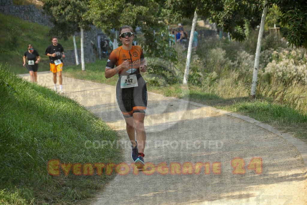250824_1444_EX1_7380 | Sportfotografie im Rhein-Sieg Kreis, Köln, Bonn, NRW, Rheinland Pfalz, Hessen, etc. Unser Tätigkeitsfeld umfasst den Laufsport vom Volkslauf über den Marathon, Duathlon, Triathon bis zum Ultralauf wie Kölnpfad Ultra oder Schindertrail.
