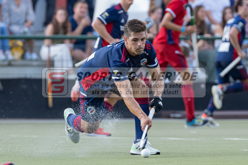HK_20220903_109796 | 1. Bundesliga Herren Düsseldorfer HC - Mannheimer HC am 3.9.2022 DHC Düsseldorf, Düsseldorf , Gonzalo Peillat ( Mannheimer HC #2 )