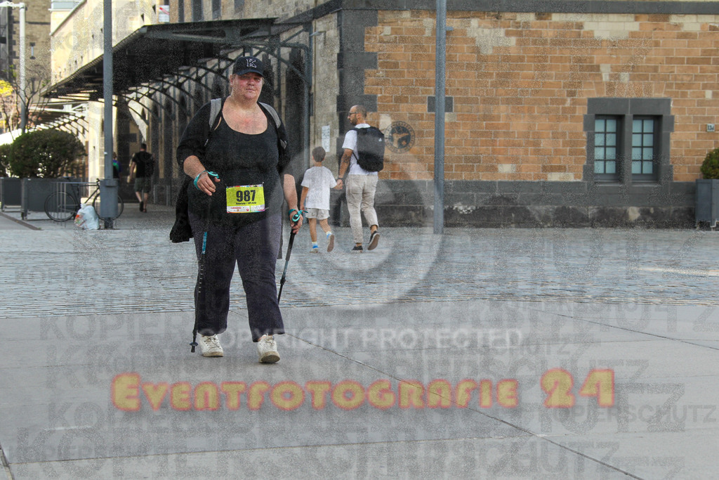 250920_1357_EV4_6903 | Sportfotografie im Rhein-Sieg Kreis, Köln, Bonn, NRW, Rheinland Pfalz, Hessen, etc. Unser Tätigkeitsfeld umfasst den Laufsport vom Volkslauf über den Marathon, Duathlon, Triathon bis zum Ultralauf wie Kölnpfad Ultra oder Schindertrail.