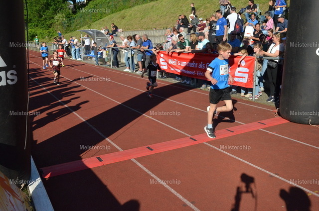 18-13-31_ | Meisterchip Fotoshop - Realisiert mit Pictrs.com