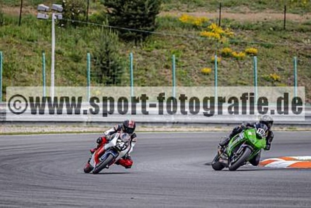 pube0988 | Professionelle Fotos von Sportveranstaltungen, aber auch Hochzeiten und anderen Events. - Realisiert mit Pictrs.com