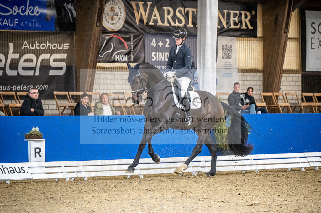 DOS_1327 | Entdecke hochwertige Reitturnierfotos von Foto Oger. Professionell, emotional und authentisch – jetzt Lieblingsmomente im Shop bestellen.Deutschlandweite Turnierfotografie. - Realisiert mit Pictrs.com