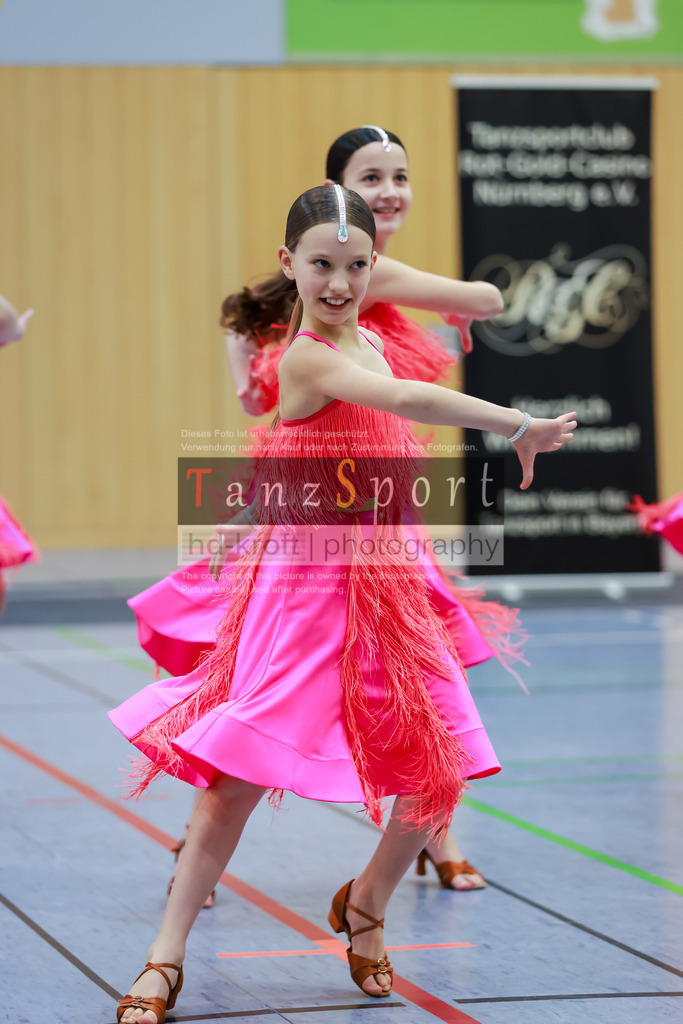 20260307_Solo-Forma_BL2_Nbg09762 | Tanzsportbilder, Standardtanz, Lateintanz, WDSF, DTV, LTVB, dancecomp, goc, hessen tanzt, blaues band der spree, walzer, tango, wiener walzer, slowfox, quickstepp, samba, rumba, cha-cha-cha, paso doble. jive, hd-kroft photography, turniertanzsport