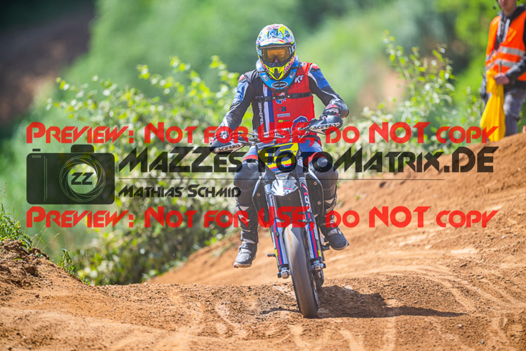 MaZZes_FotoMatrix_220528_8826 | Fotograf Mathias Schmid
Sportfotograf,
Eventfotograf,
Hochzeitsfotograf,
Portraitfotograf