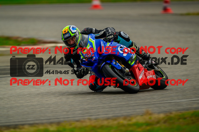 MaZZes_Fotomatrix_20241003_6007705_2526-2 | ROT