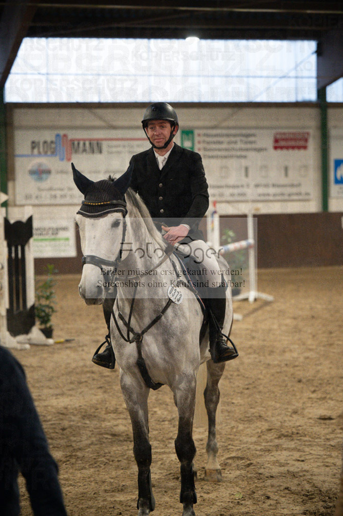Hallenreittunier Voxtrup 2023 | Entdecke hochwertige Reitturnierfotos von Foto Oger. Professionell, emotional und authentisch – jetzt Lieblingsmomente im Shop bestellen.Deutschlandweite Turnierfotografie. - Realisiert mit Pictrs.com